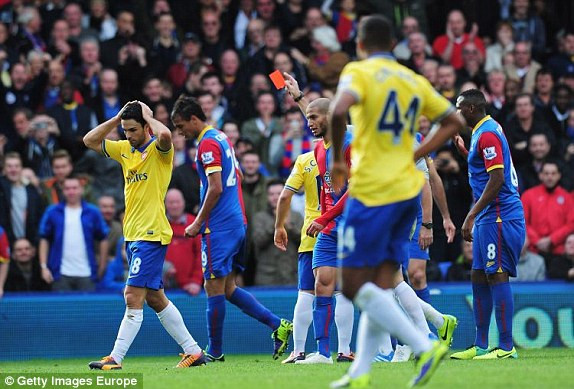 Arteta nhận thẻ đỏ