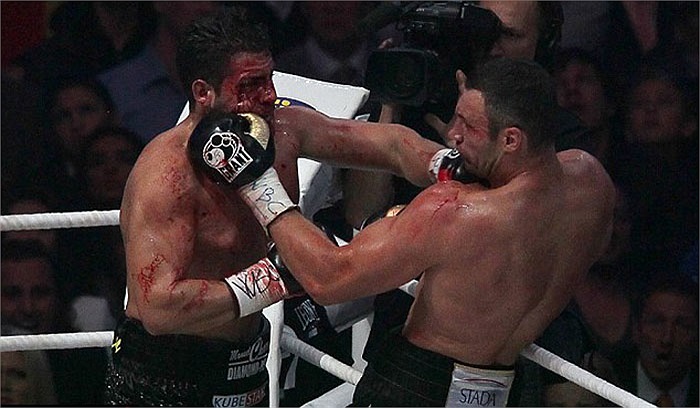 Trận đấu giữa Lewis và 1 trong 2 anh em nhà Klitschko chắc chắn sẽ vô cùng hấp dẫn