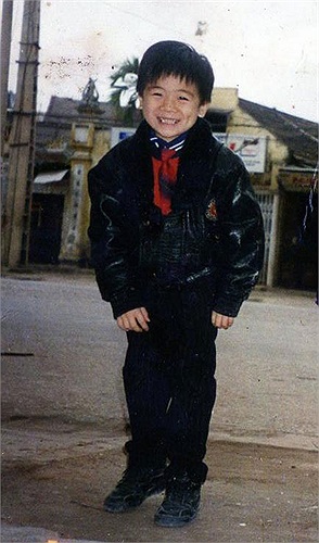 Hình ảnh ngày còn bé của Đỗ Quang Vinh- con trai trưởng của Chủ tịch ngân hàng SHB và Tập đoàn T&T, Đỗ Quang Hiển. 