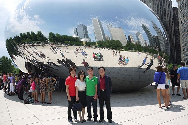 Gia đình bầu Hiển trong một lần du lịch cùng nhau 