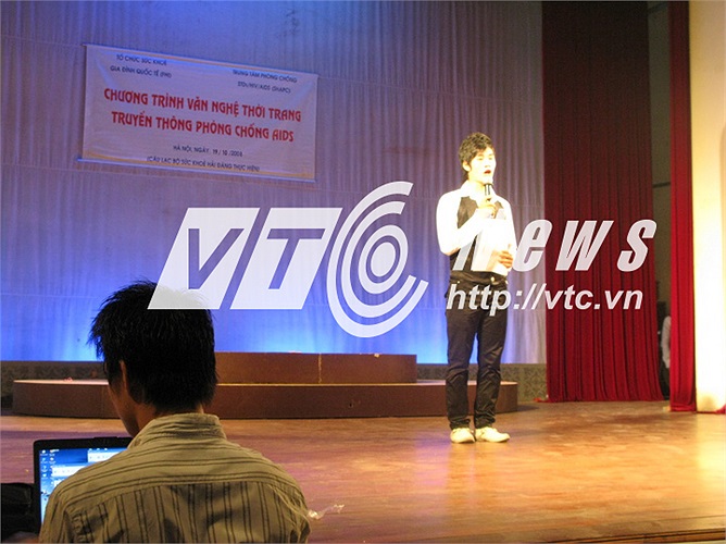 Chương trình Hương Giang tham dự là chương trình văn nghệ thời trang truyền thông phòng chống HIV - AIDS. Ảnh: Song Tử