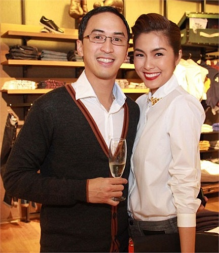 Tháng 12, họ lại quấn quýt trong một sự kiện khác.