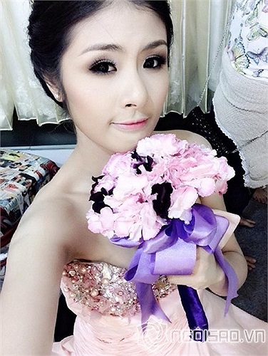 Hoa hậu Ngọc Hân hóa cô dâu xinh đẹp.
