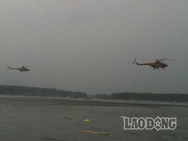  2 máy bay được huy động tham gia cứu hộ.