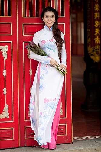 Cô bạn xinh đẹp này hiện cũng là một trong những hot girl nổi bật của Học viện Hàng không Việt Nam hiện nay