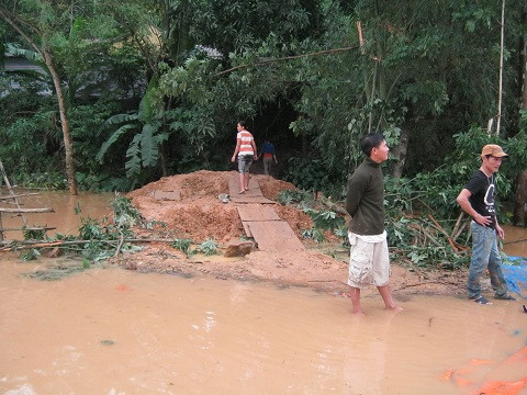 trục lợi, bão lũ, miền trung, bão số 11, lũ lụt