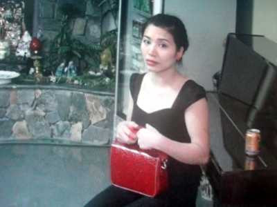 Cải trang nhân viên văn phòng bán dâm 1 triệu/lượt