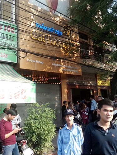 Theo một số người dân sống xung quanh TMV Cát Tường, 2 ngày sau khi gây ra cái chết cho chị Lê Thị Thanh Huyền (tức ngày 20 và 21/10) TMV Cát Tường vẫn mở cửa hoạt động bình thường như không có chuyện gì xảy ra. 