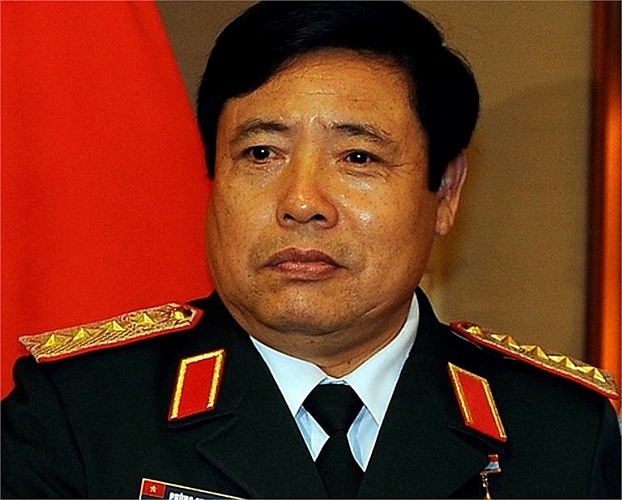 Đại tướng Phùng Quang Thanh (năm sinh: 1949). Năm thụ phong: 2007. Quê quán: Hà Nội. Chức vụ cao nhất: Bộ trưởng Bộ Quốc phòng (2006- ). Chức vụ cao nhất trong ĐCSVN: Ủy viên Bộ Chính trị (2006- ). Chức danh khác: Anh hùng lực lượng vũ trang nhân dân