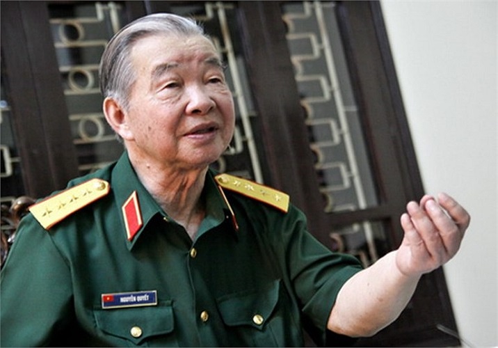 Đại tướng Nguyễn Quyết (Nguyễn Tiến Văn) (năm sinh: 1922). Năm thụ phong: 1990. Quê quán: Hưng Yên. Chức vụ cao nhất: Phó Chủ tịch Hội đồng Nhà nước. Chức vụ cao nhất trong ĐCSVN: Bí thư Trung ương Đảng khóa VI. Danh hiệu khác: Huân chương Sao vàng. 