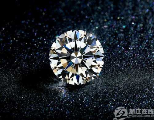 Chi 8 tỷ mua kim cương 'tự sướng'