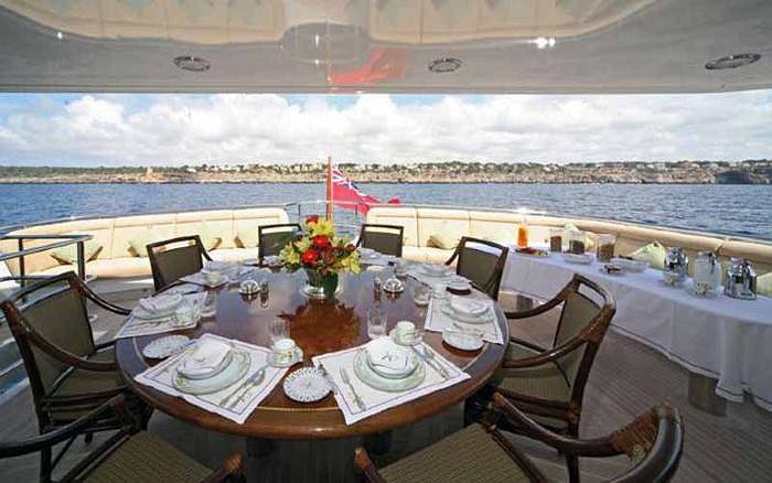 Thêm một không gian tuyệt vời nữa dành cho các bữa tối thân mật của gia đình. 