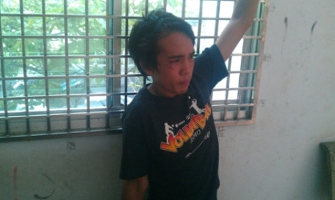 cướp giật, trộm cắp, tài sản.