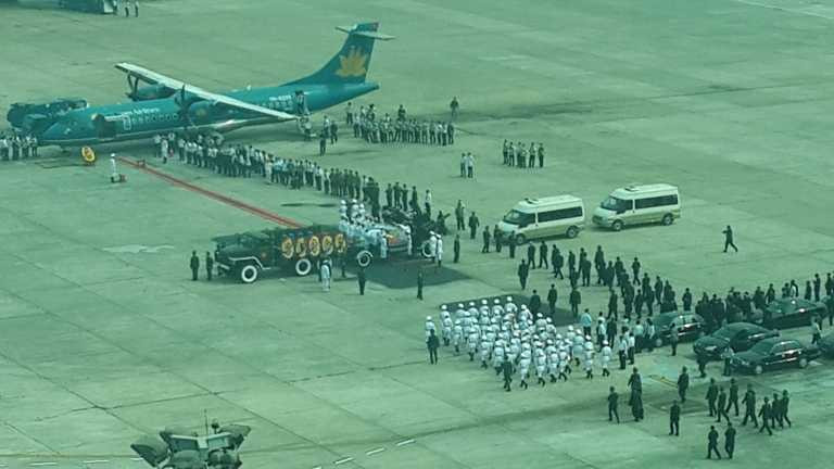 rước linh cữu, Đại tướng Võ Nguyên Giáp, chuyên cơ đặc biệt, lễ an táng, Vũng Chùa - Đảo Yến, lễ Quốc tang đại tướng