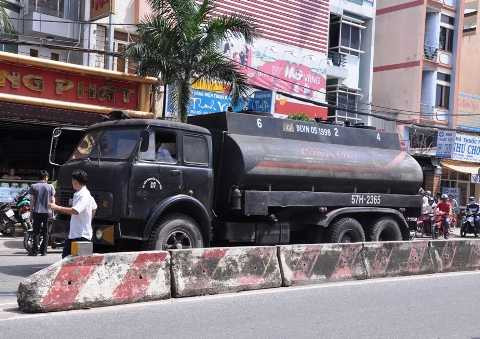 TP.HCM, Huỳnh Tấn Phát, quận 7, tử vong, cô gái trẻ, tai nạn