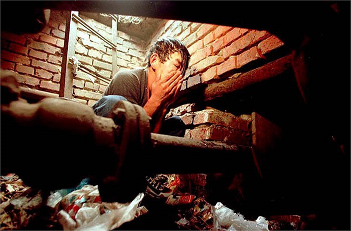 Dân số tại thủ đô chiếm tới 38% cả nước. Con số này vẫn được giữ nguyên suốt 23 năm qua. Có một sự thật không ngờ tới, đó là có tới 4.000 trẻ em và hàng chục ngàn người vô gia cư tồn tại trong thủ đô này.