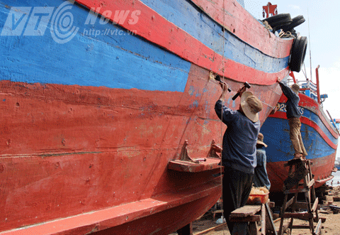 Đà Nẵng, âu thuyền, ngư dân, lên đà, sửa chữa, vươn biển, bão dữ