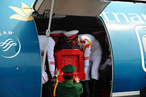 Đại tướng đã yên giấc ngàn thu trong lòng đất mẹ