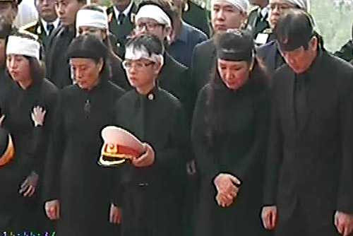 Đại tướng đã yên giấc ngàn thu trong lòng đất mẹ