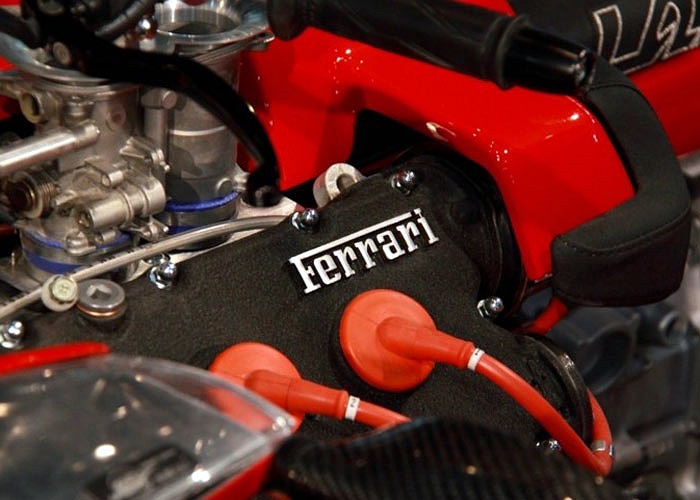 Tuy vậy, sự độc đáo cùng độ khủng của mẫu xe này vẫn có thể mê hoặc các dân chơi Việt và biết đâu trong thời gian tới sẽ có một chiếc Lazareth Wazuma V8F xuất hiện trên đường phố Việt Nam.