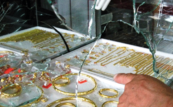 cướp tiệm vàng