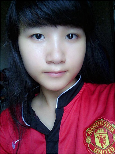 Điểm của mỗi thí sinh dựa vào lượng like và share của ảnh tại album tổng hợp (chứ không phải là tại wall của event). 1 like = 10 điểm. 1 share = 20 điểm. 