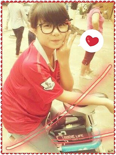 Trần Hà Linh, sinh năm 1998, ở Hà Nam.