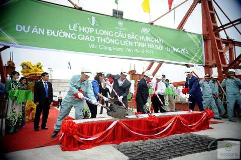 Ecopark hợp long cầu Bắc Hưng Hải trị giá 500 tỷ đồng