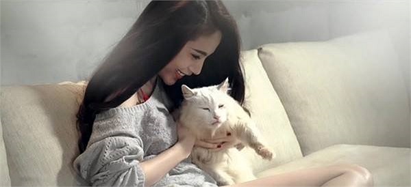 Thủy Tiên đang có một cuộc sống viên mãn.