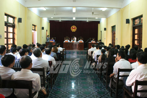 Đoàn Văn Vươn, UBND huyện Tiên Lãng, cưỡng chế, TAND huyện