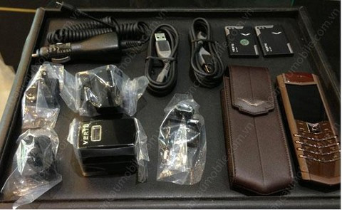 Vertu Signature S Pure Chocolate