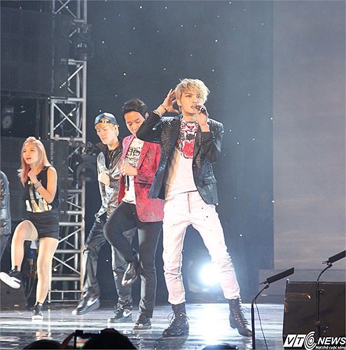 Nhân vật chính của buổi biểu diễn- nhóm nhạc thần tượng Hàn Quốc JYJ