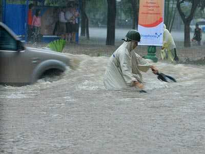 Trận lụt lịch sử tại Hà Nội năm 2008. Ảnh: VNN