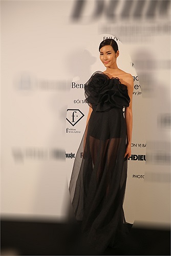 Người mẫu Hoàng Thuỳ. Ảnh: Hiếu Cao