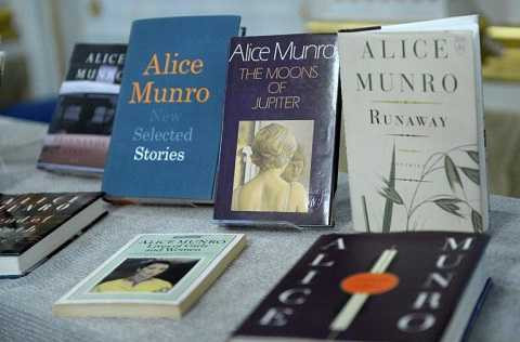 Alice Munro