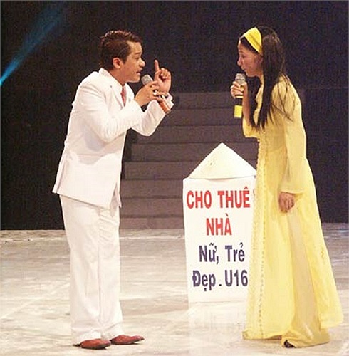 Hiện tại, Minh Nhí đang bận rộn khi đảm đương nhiều vai trò khác nhau, vừa là diễn viên vừa là đạo diễn sân khấu, giáo viên dạy diễn xuất, và gần đây là lấn sân cả sang lĩnh vực kinh doanh. 