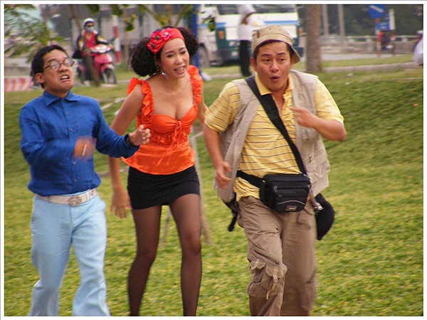 Trong nhiều năm liền, Tấn Beo luôn khiến những người đồng nghiệp phải ghen tị khi liên tục đoạt các giải thưởng khác nhau như: Diễn viên hài yêu thích nhất Gala cười 2003, HTV Award 2004, Mai Vàng 2003… 