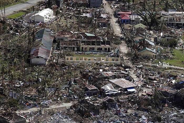 Các nước Mỹ, Anh, Nhật đã cử nhóm cứu trợ, tàu cứu trợ chở lương thực, thuốc men tới Philippines