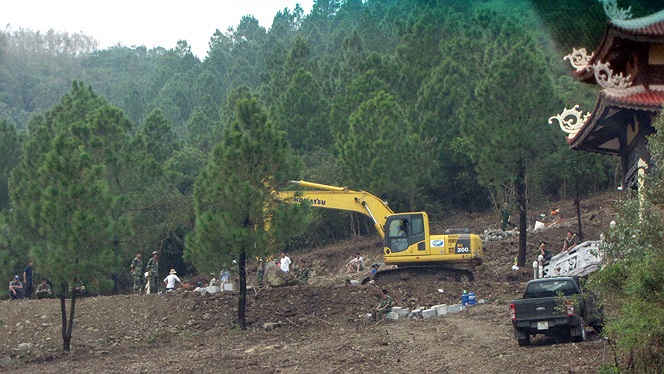 Mặt bằng, đường đi lên khu vực tháp chuông, đường dẫn lên huyệt mộ về cơ bản đã được thi công hoàn tất.