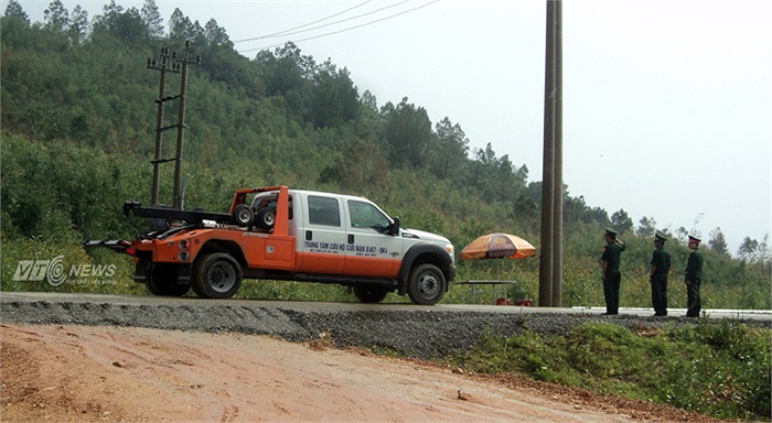 Các chốt chặn được thiết lập để kiểm soát an ninh khu vực an táng Đại tướng