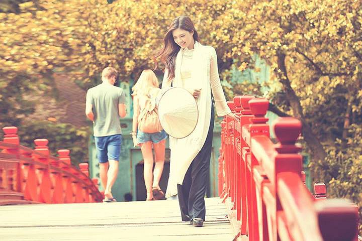 Cô bạn xinh đẹp này hiện vẫn tiếp tục học lên cao và đi làm để có những trải nghiệm thực tế giúp bản thân trưởng thành hơn