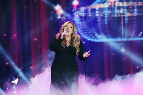 Huong Tram va Leanne Mitchell 