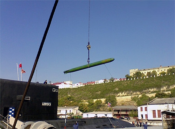 Tên lửa ngầm đối không SA-N-8 Gremlin của Kilo