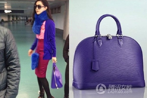 Màu xanh tím của chiếc túi xách được cô kết hợp tor sur tor với quần áo.