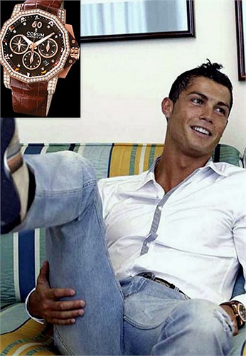 Chiếc Corum Admiral Cup nạm kim cương của siêu sao người Bồ cũng ngót nghét 1,3 tỷ