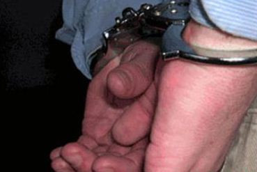 khởi tố, bắt giam