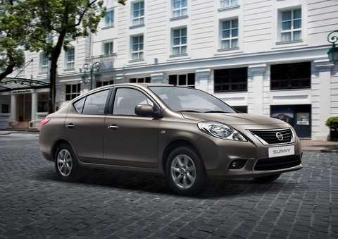 Lái xe Nissan Sunny trúng IPad Mini và du lịch Nhật Bản