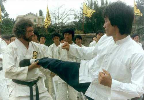 Nghi vấn Lý Tiểu Long bị ám sát bằng độc dược