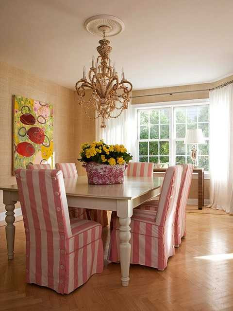 nội thất màu hồng