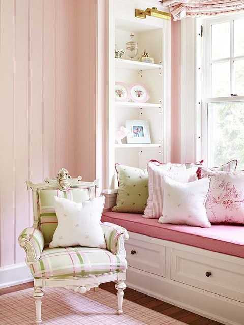 nội thất màu hồng